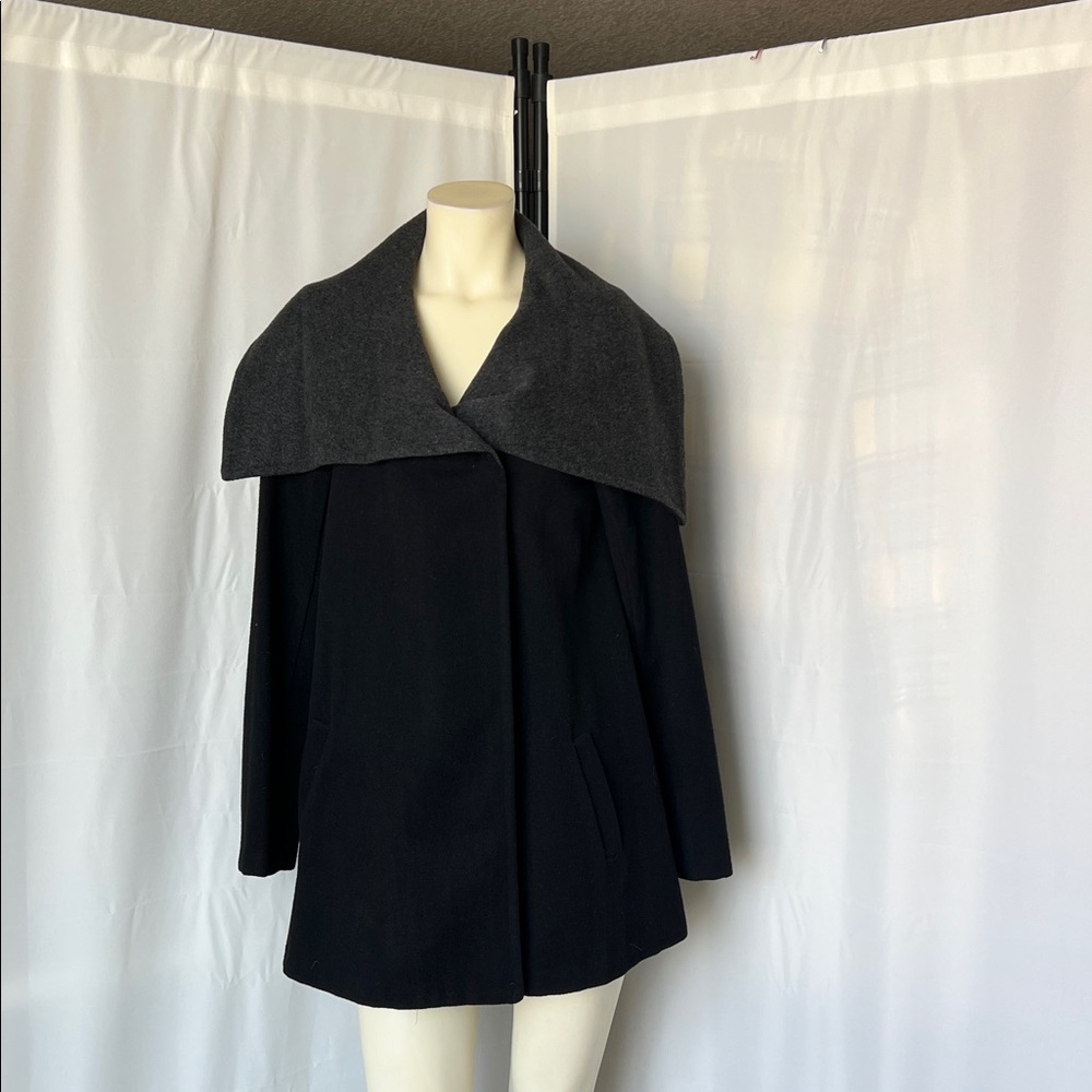 Saks Fifth Avenue Threads Black and Gray Wool Blend Cape Coat